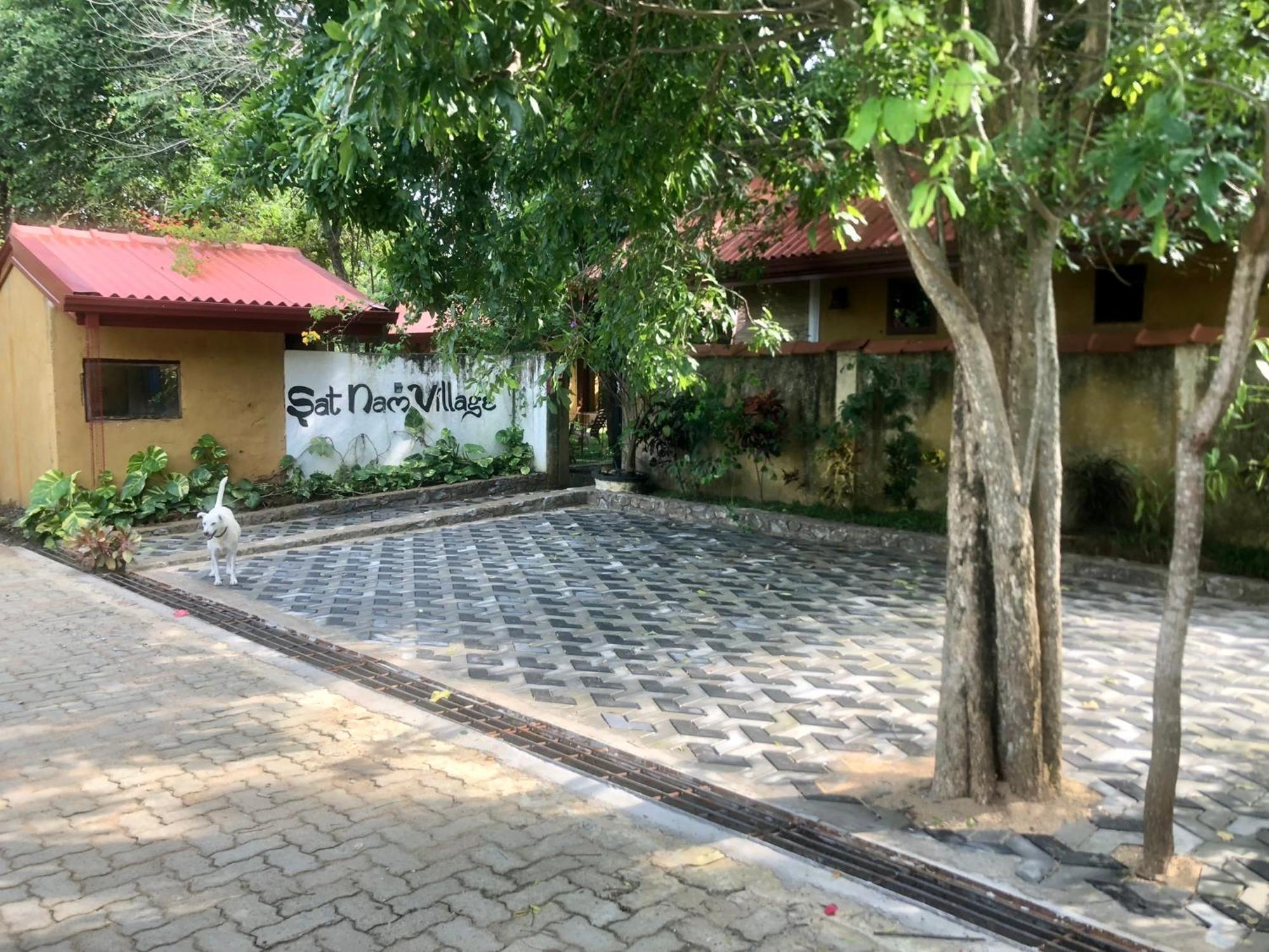 Sat Nam Village Hotel Sigiriya Eksteriør bilde