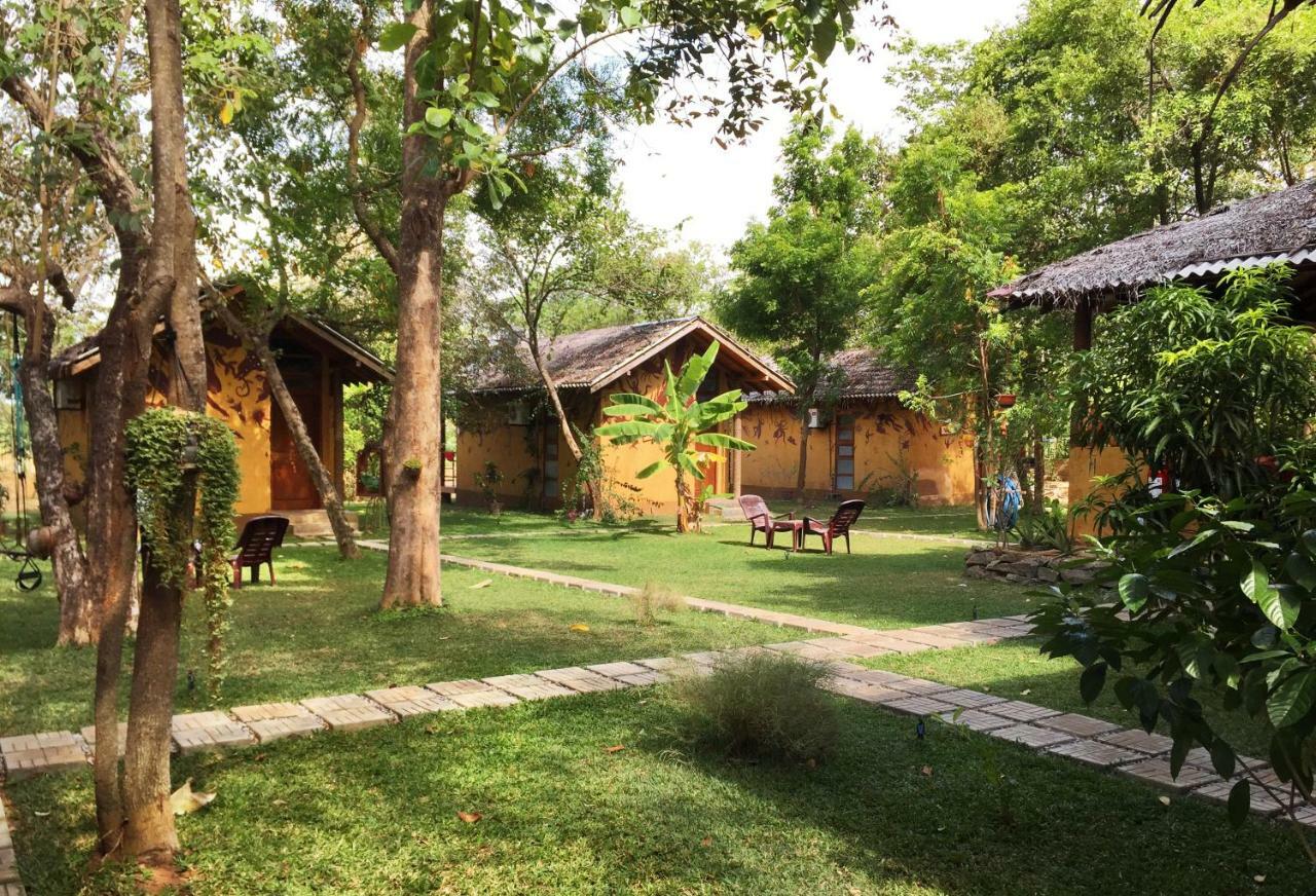Sat Nam Village Hotel Sigiriya Eksteriør bilde